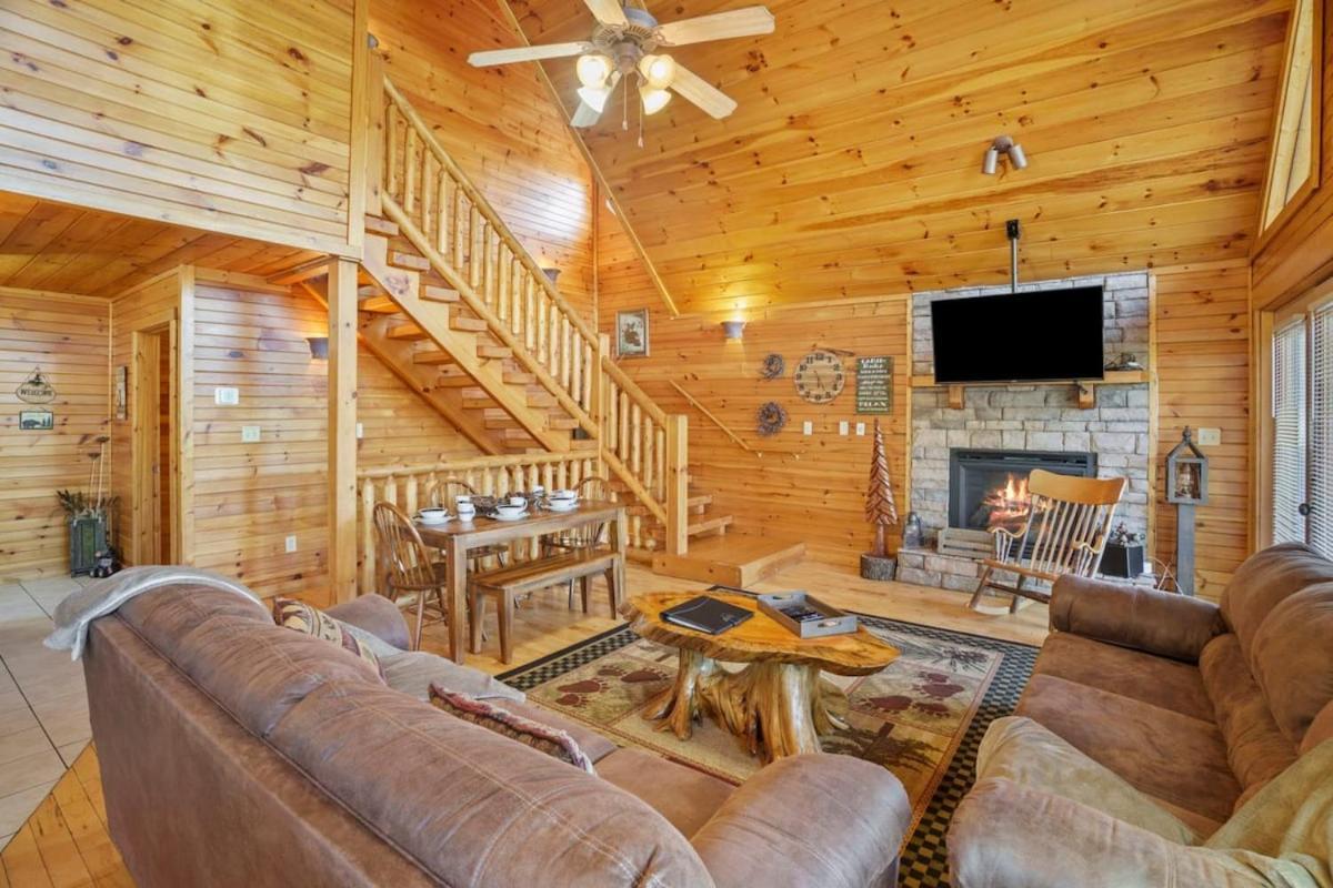 Stunning Mountain Cabin W Hot Tub Gatlinburg Exterior foto