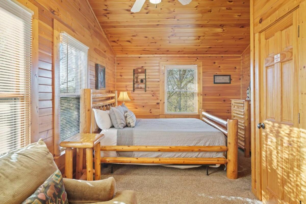 Stunning Mountain Cabin W Hot Tub Gatlinburg Exterior foto