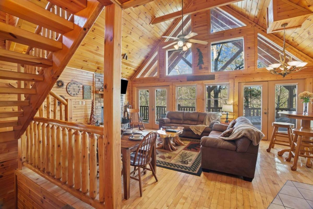 Stunning Mountain Cabin W Hot Tub Gatlinburg Exterior foto